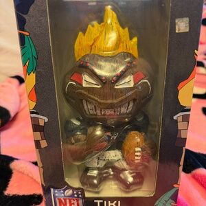 NFL patriots foco Tiki statue